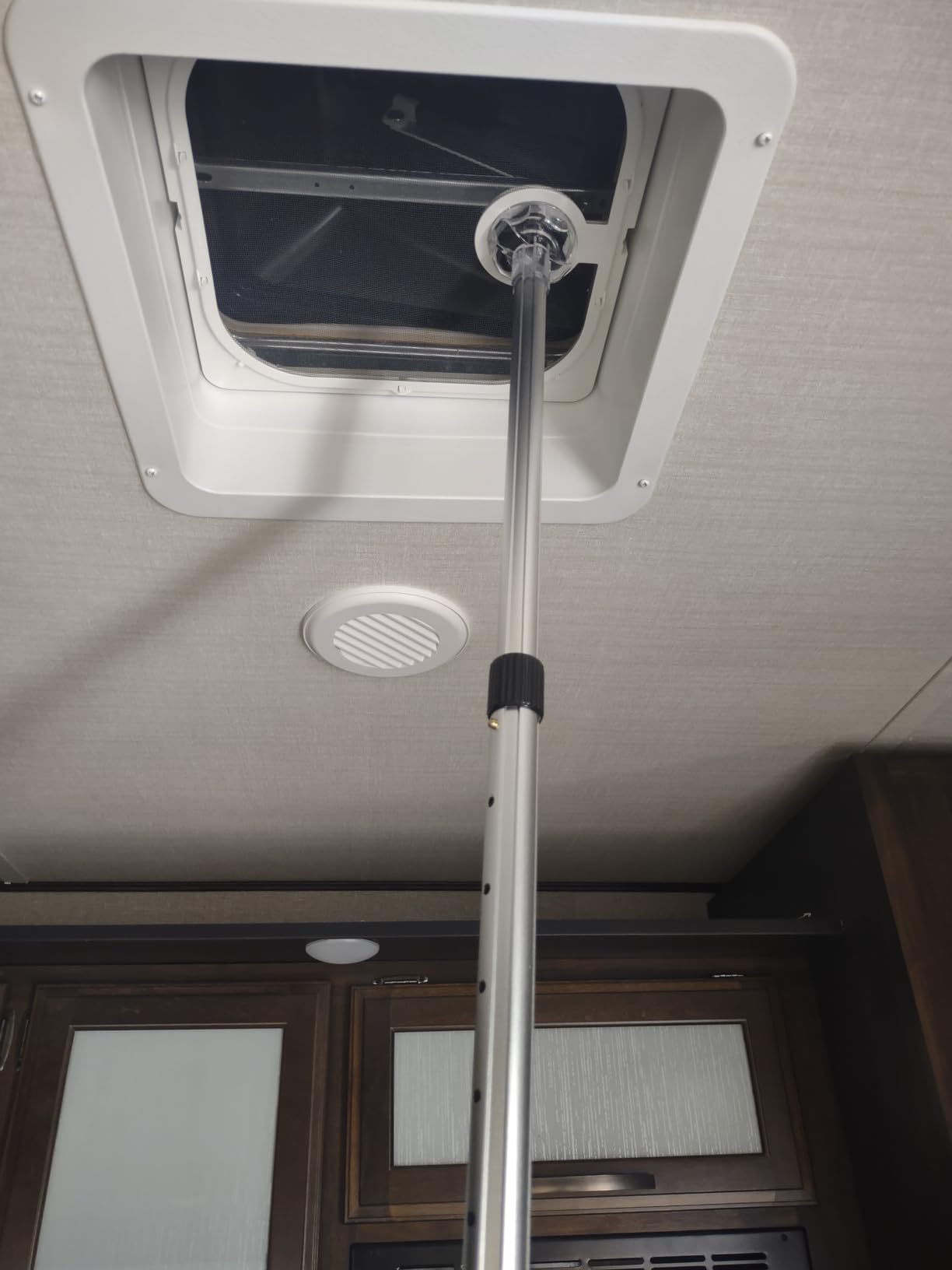 Camp'N RV Roof Vent Cover Opening Stick - Trailer Ceiling Vent Opening Tool for Campers